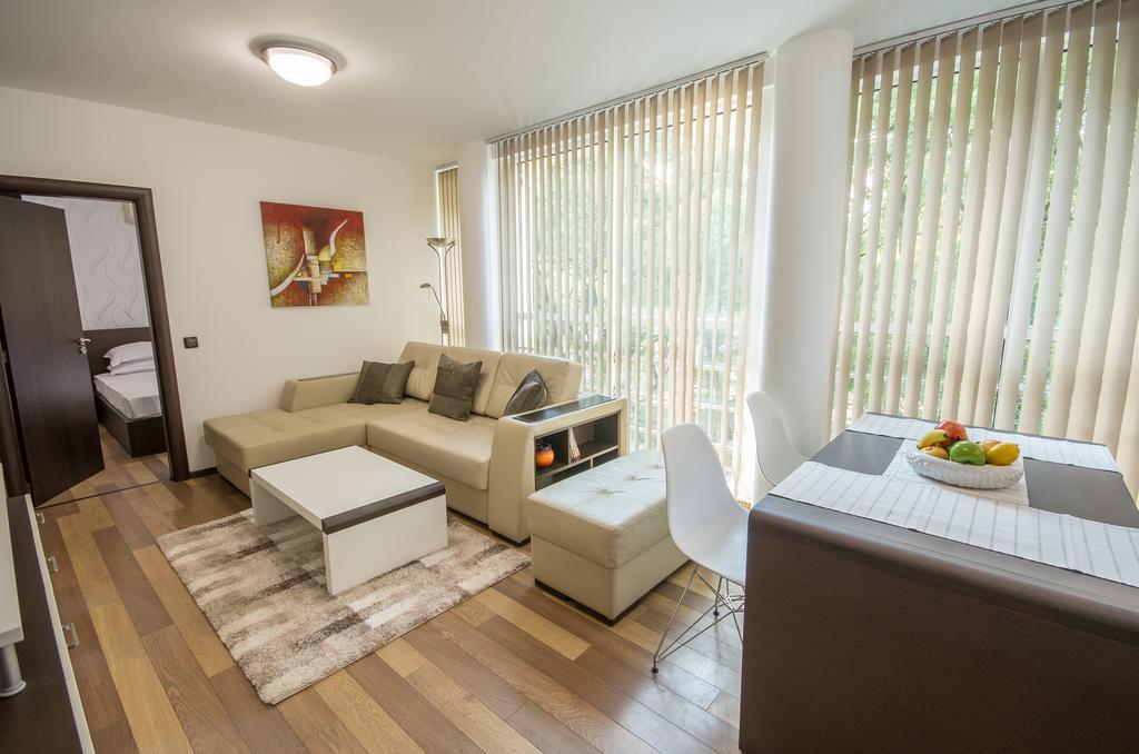 City Apartments La Casa Varna Extérieur photo